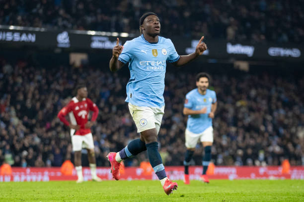 不断制造威 不断制造威